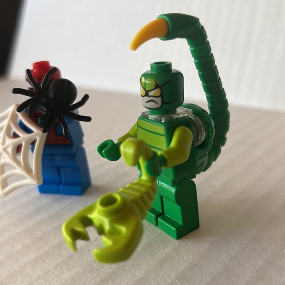Spider Man and Lego Scorpion Minifigures - Picture 3 of 5
